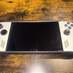 ASUS ROG Ally Z1 Extreme – 2TB Sabrent SSD – Geek Squad 2026 – Perfect Condition