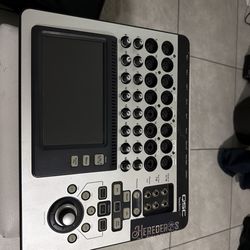 Qsc touch mix 16 channel