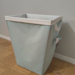 Large Laundry Hamper with Removable Liner, New