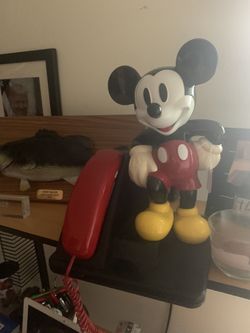 Mickey Mouse telephone