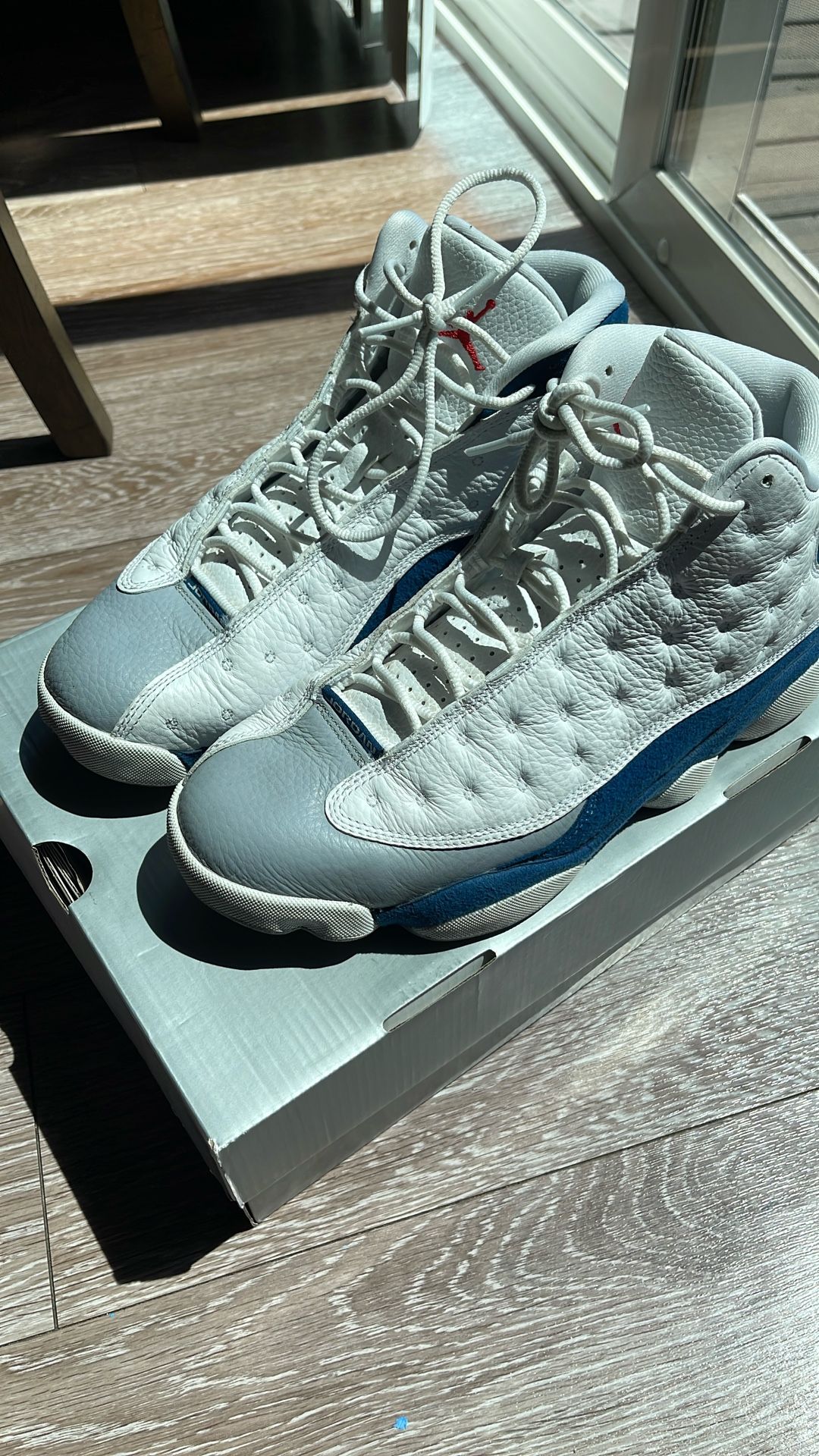 Jordan 13 French Blue( Size 10)