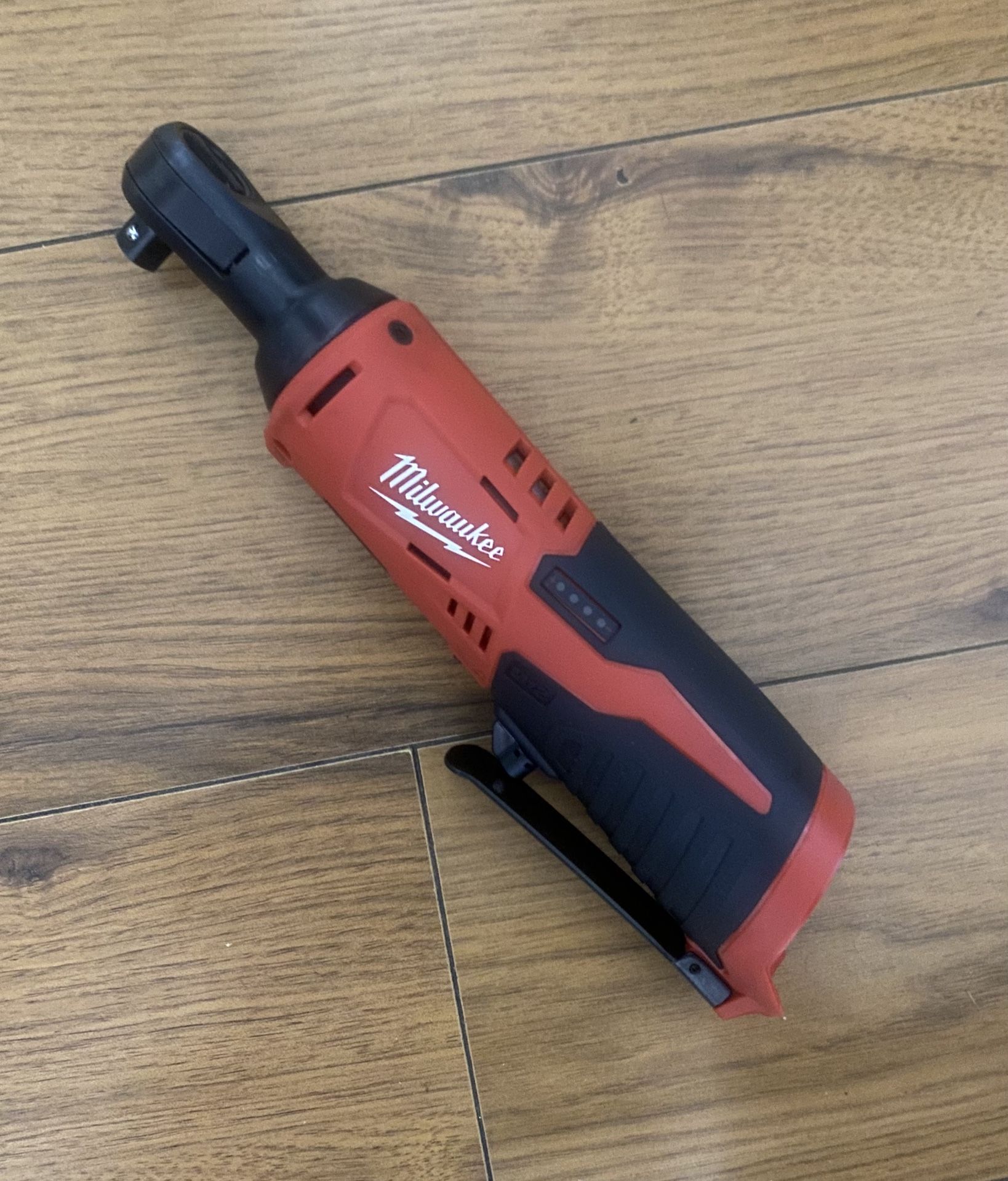 Milwuakee M12 12V Lithium Ion Cordless 3/8 Ratchet (Tool Only)