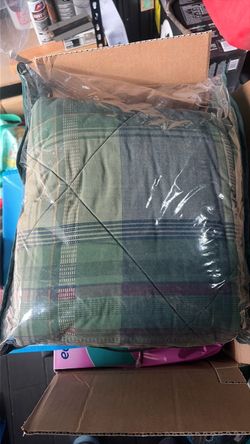 Twin Green Pattern comforter