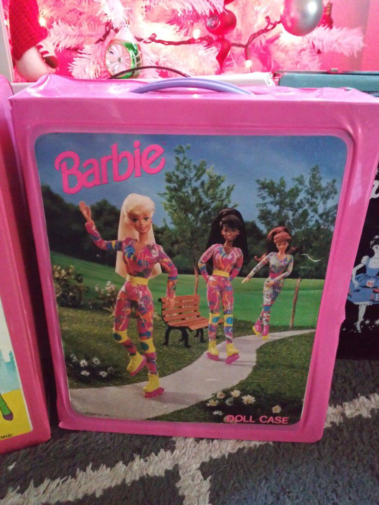 Mini Barbie Tupperware Set for Sale in Clovis, CA - OfferUp