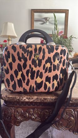 Heys Leopard Print Case