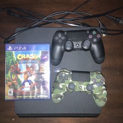 PS4 Fully Operating + 2 Wireless Controllers + Video Game