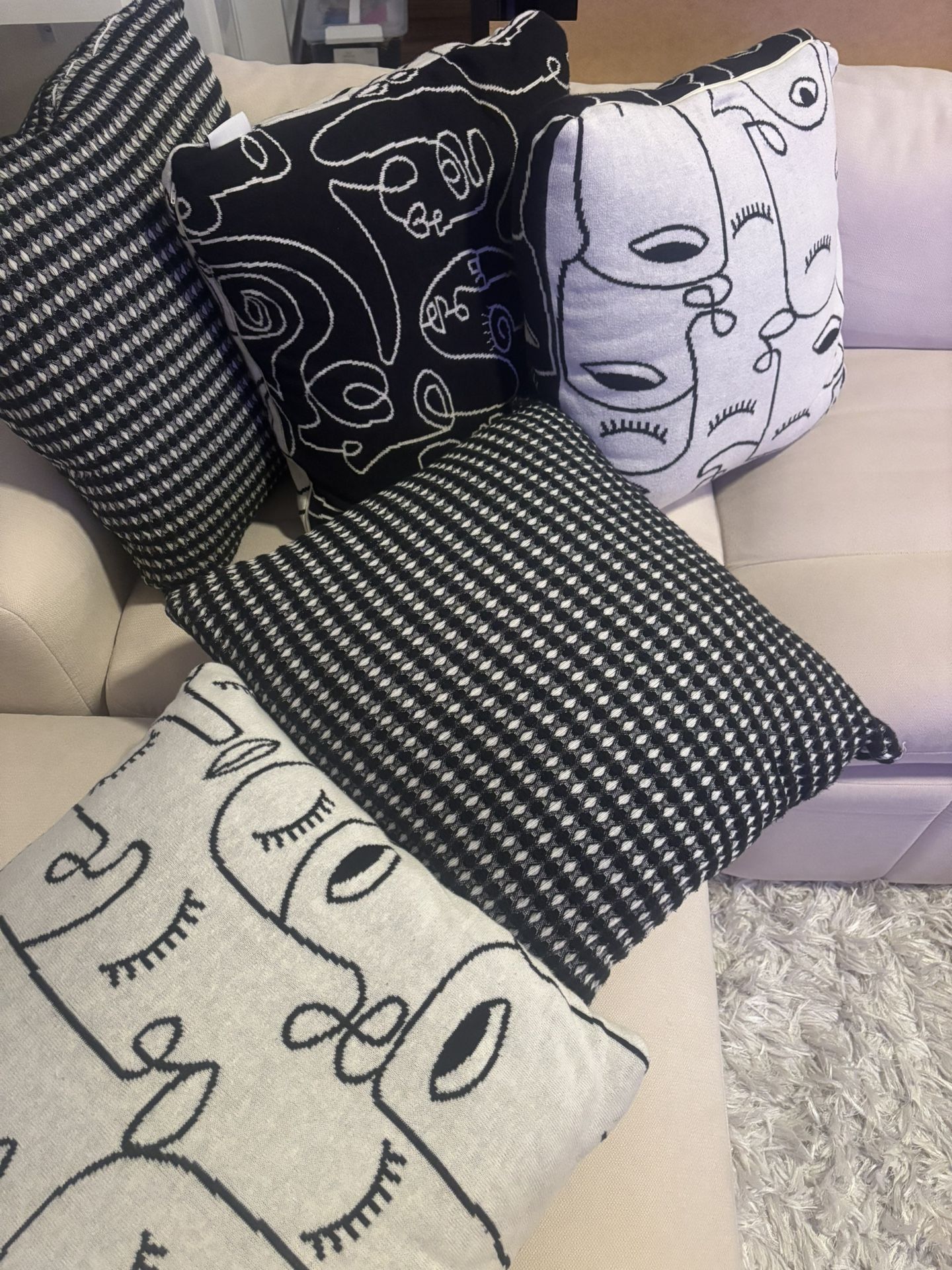 5 Black And White Throw Pillows For Couch/Bed