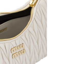 metal logo with engraved lettering, zipper closure, soft sheepskin leather, handheld/cross - body/single - shoulder bag(31)42