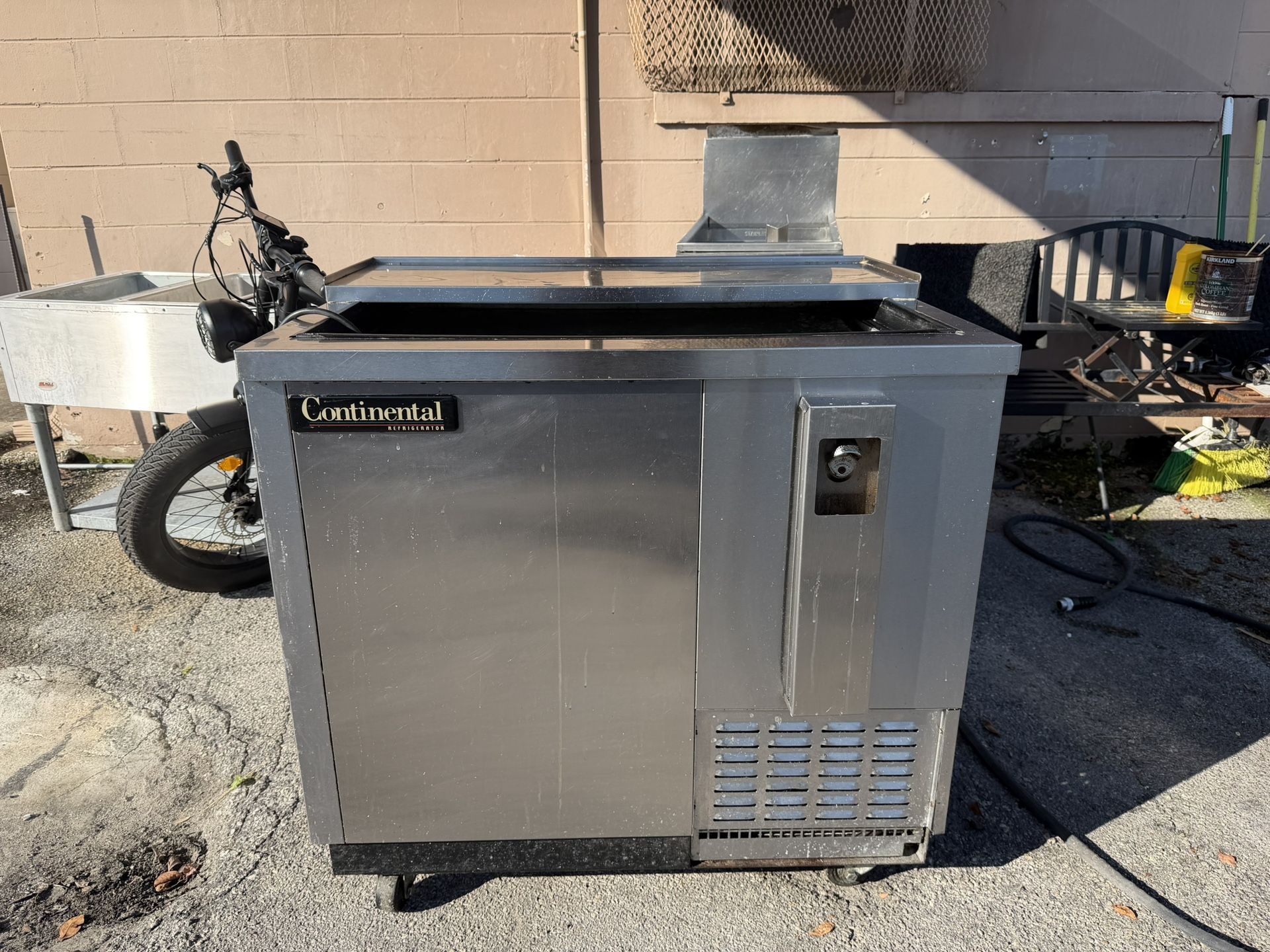 Continental Refrigerator CBC37-SS