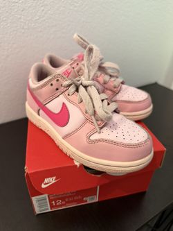 Girls Nikes Pink 