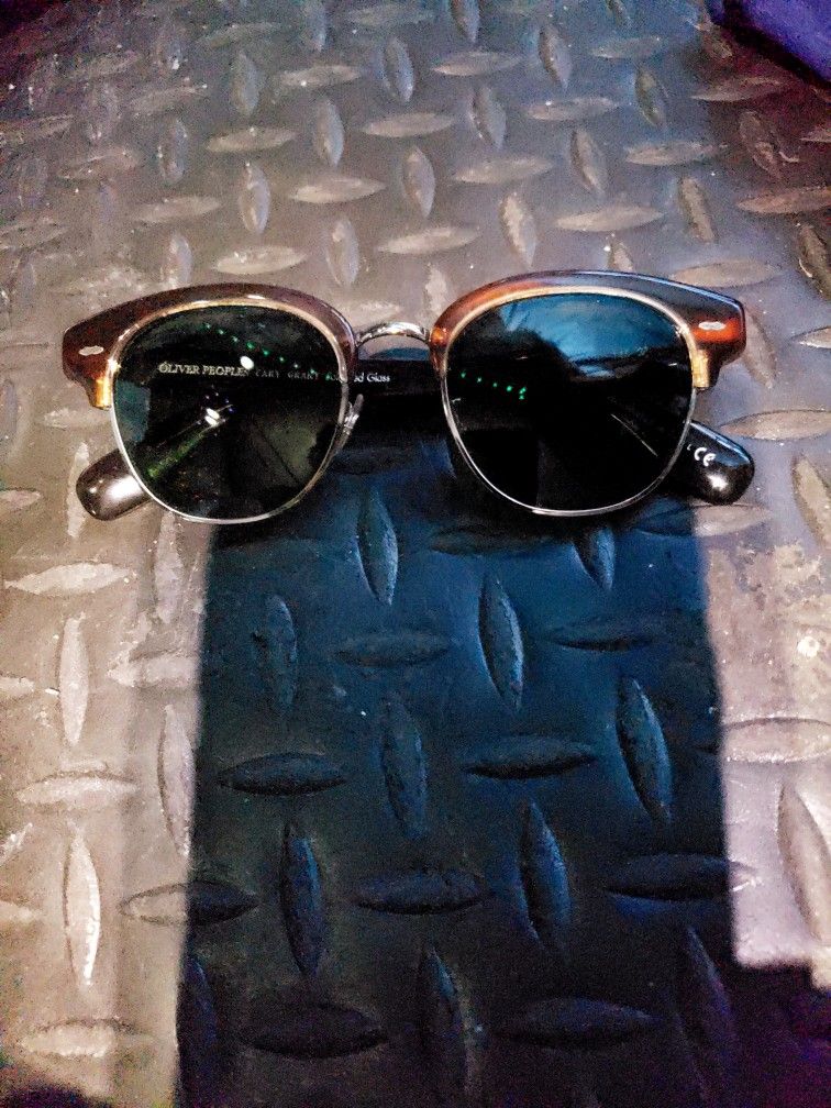 Oliver Peoples Sun Glasses