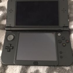 Nintendo New 3DS XL Black Bundle