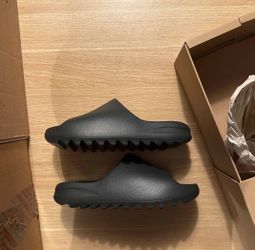 Adidas Yeezy Slide Dark Onyx