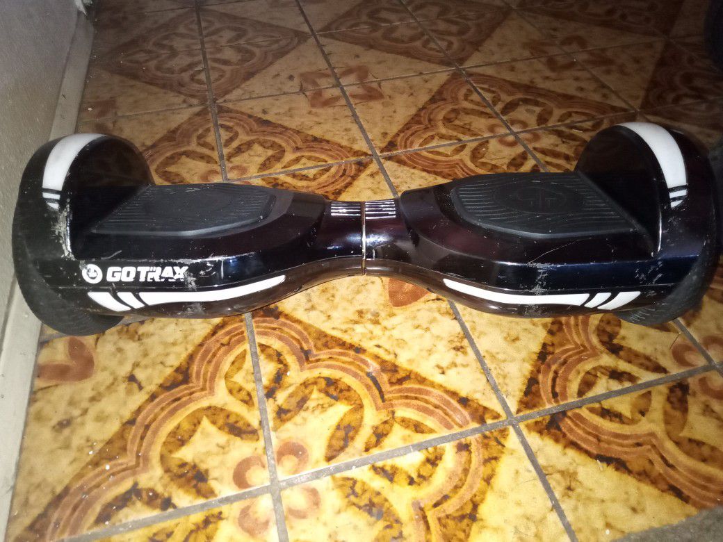 Gotraxx Hoverboard....No Charger