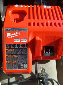 Milwaukee charger M12  M18