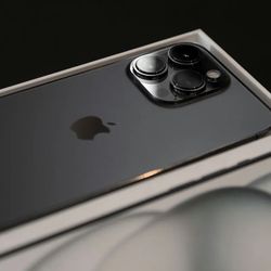 Consigue el nuevo iPhone 16 Pro Max: ¡sin crédito! Cricket Wireless In Santa Maria $49.99 De Enganche.
