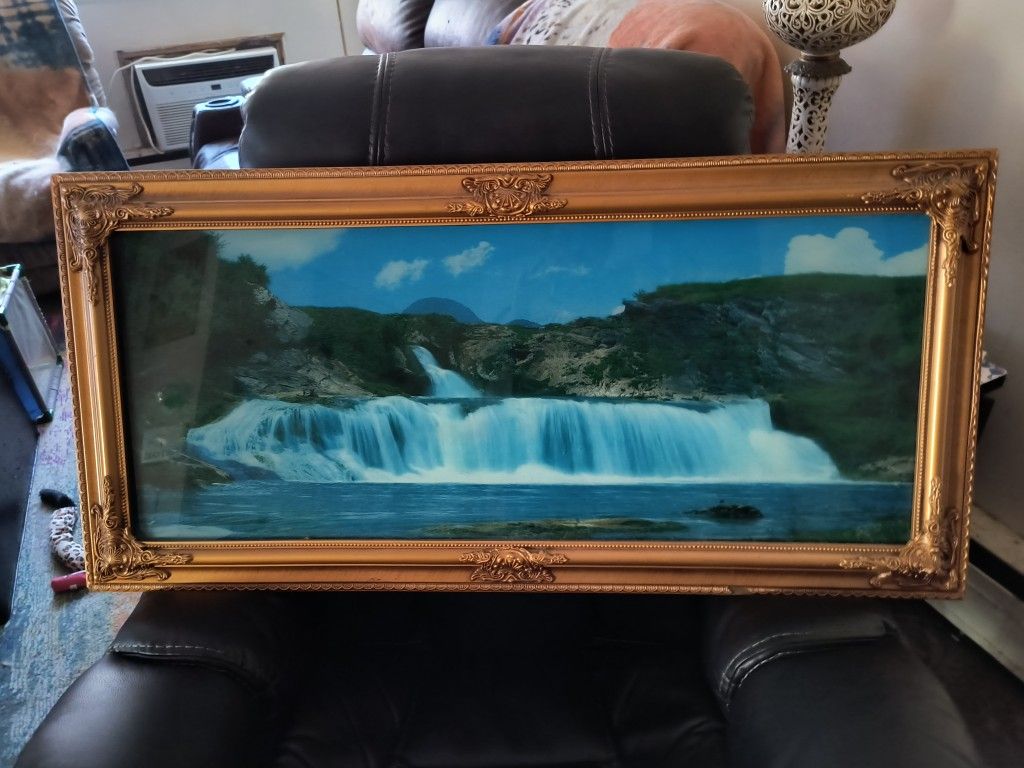 Vintage Moving Glass Art Work