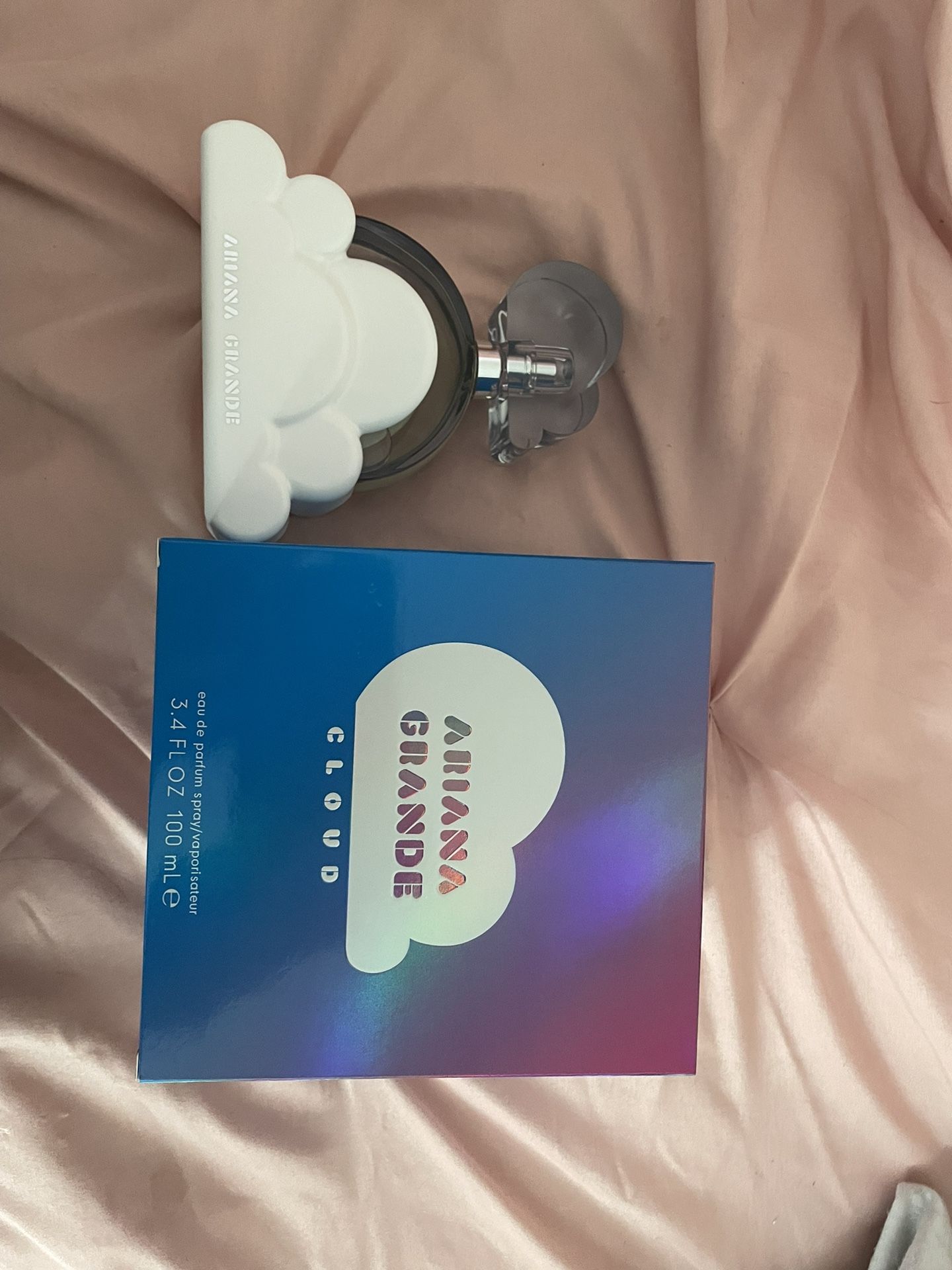 Ariana Grande Cloud Perfume
