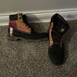 Timberlands, men’s boots size  10.5 red tan and black
