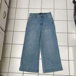 Light wash High Rise Wide Leg Jeans 