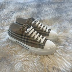 Burberry Shoes