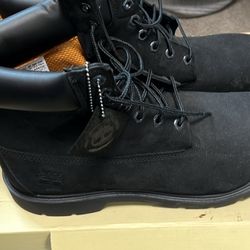 black timberlands 
