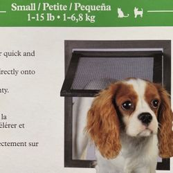 DOG /CAT DOOR NEW IN BOX BY PETCARE