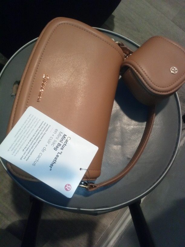 Lululemon Cactus Leather Mini Bag CBRO/GOLD