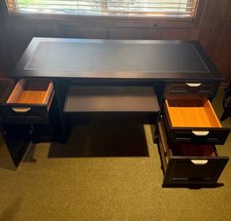 Modern Executive Office Desk