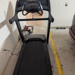 Horizon 7.4AT Treadmill 