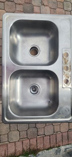 Kitchen sink