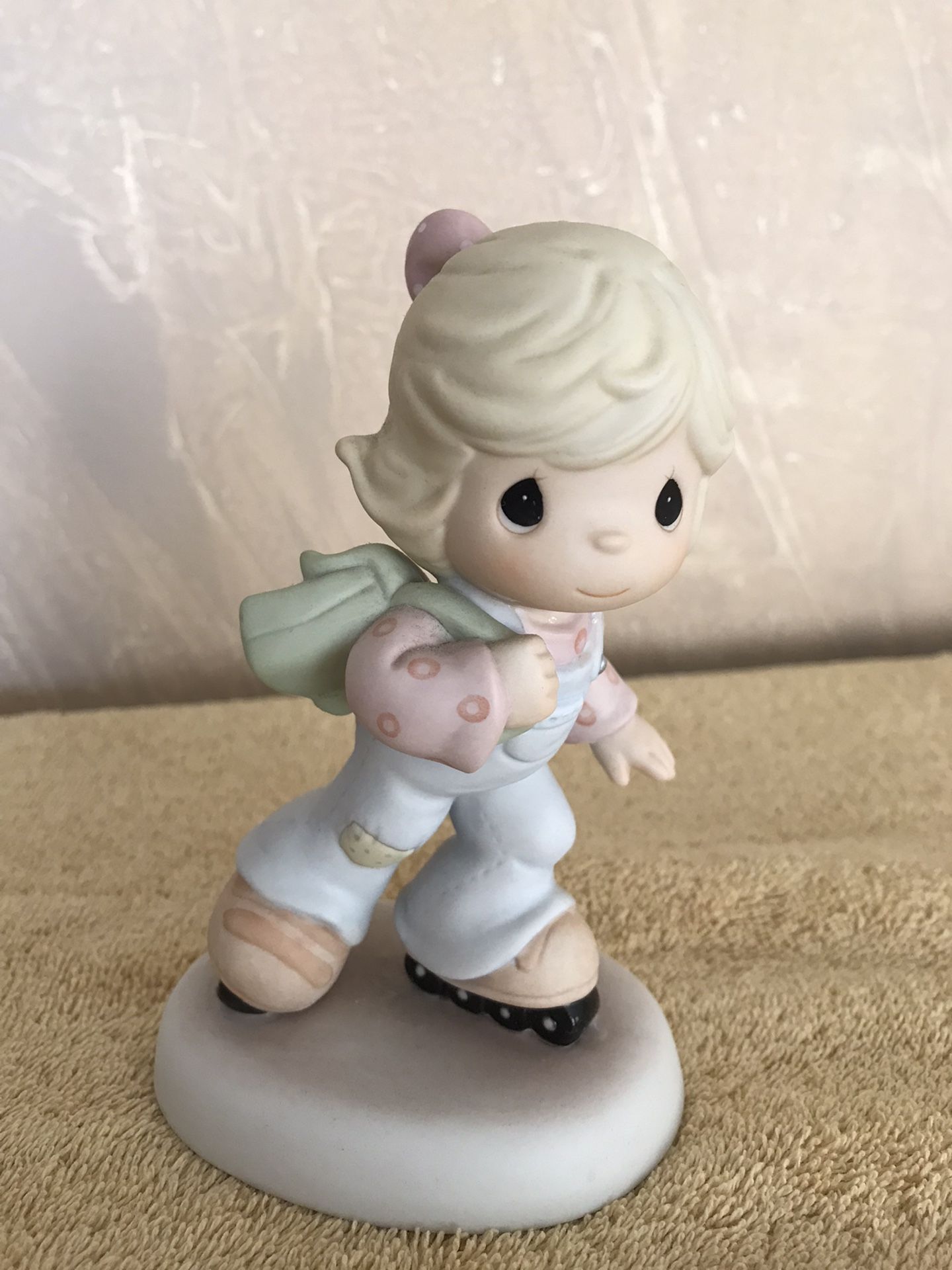 PRECIOUS MOMENTS Girl Figurine