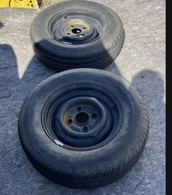 P185/70/R13 Tires Good Tread All 2 For $40 Only Have 2!!!