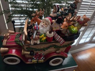Santa Claus Christmas Car Figurine Decoration