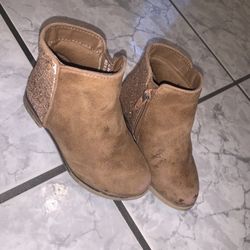 Size 7T Girl Boots