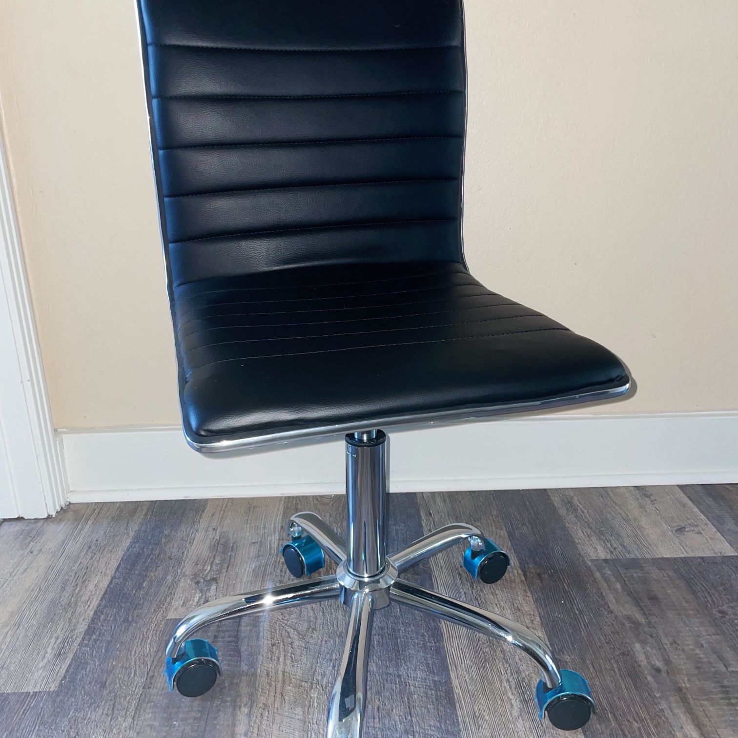 Adjustable Leather Office Chair 