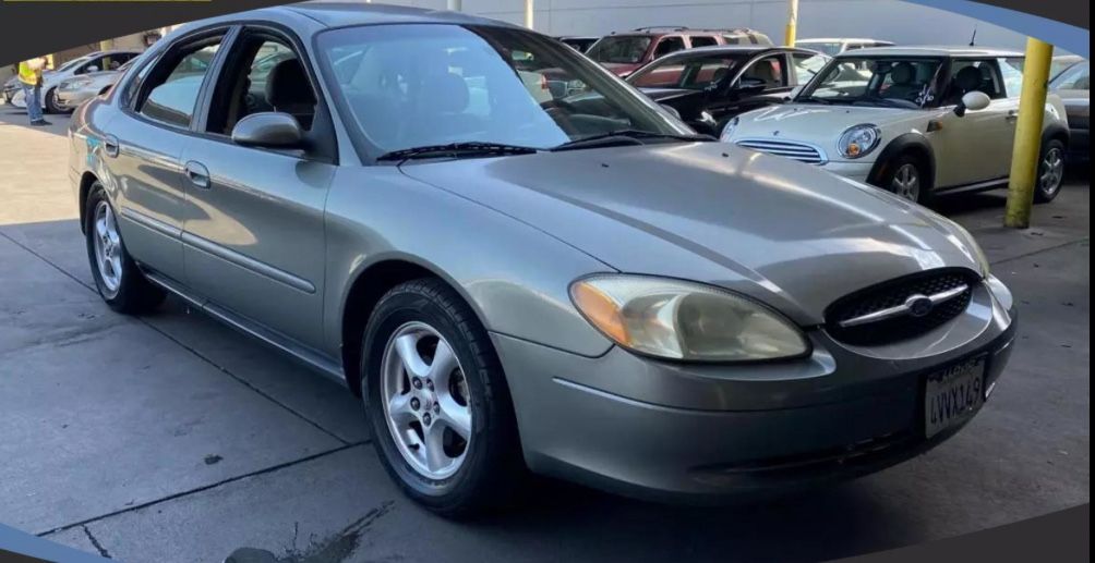 2002 Ford Taurus