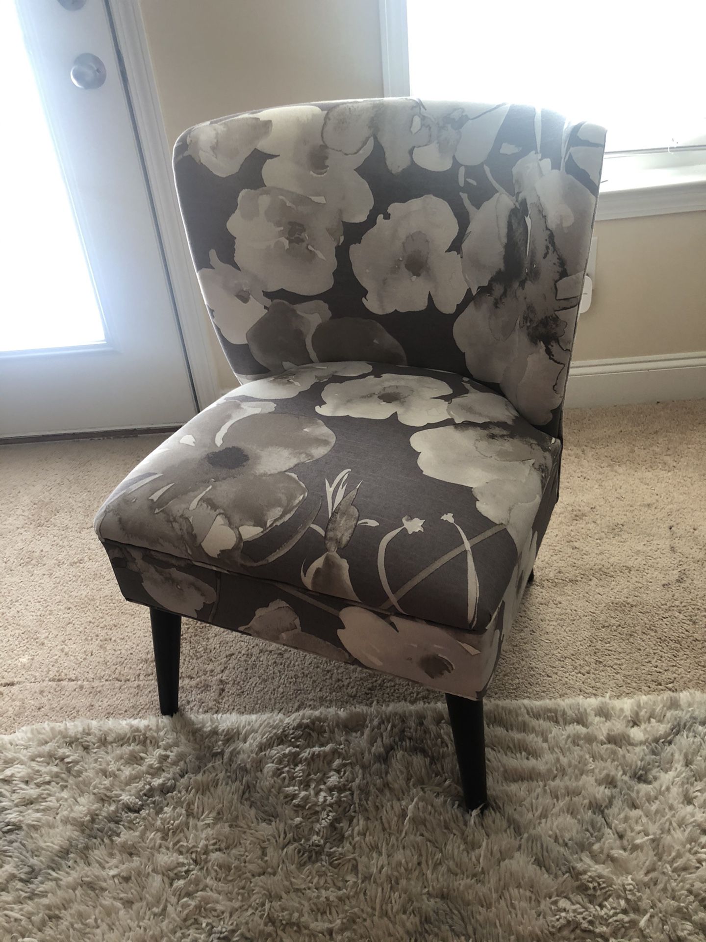 Side Accent Chair - Light grey with Floral Print