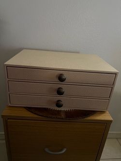 Storage Box 3-drawers $20 (Edinburg)