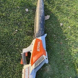 Stihl Battery Operated Leaf Blower No Battery Landscape Lawn Leaves Cleaning Tool