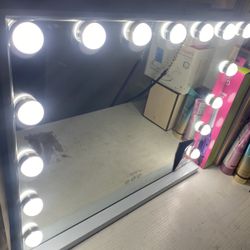 Beauty Creations Vanity Mirror with USB Insert