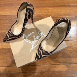 Christian Louboutin So Kate 120 Pony Heels