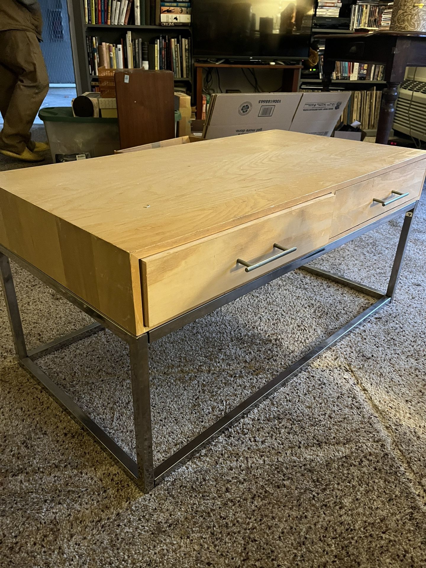 Small coffee table For sale