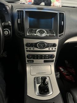 G35 Stock Radio