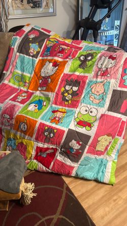 Full-size bed comforter