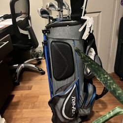 Golf Club Set With Bag, Balls, & Tees 