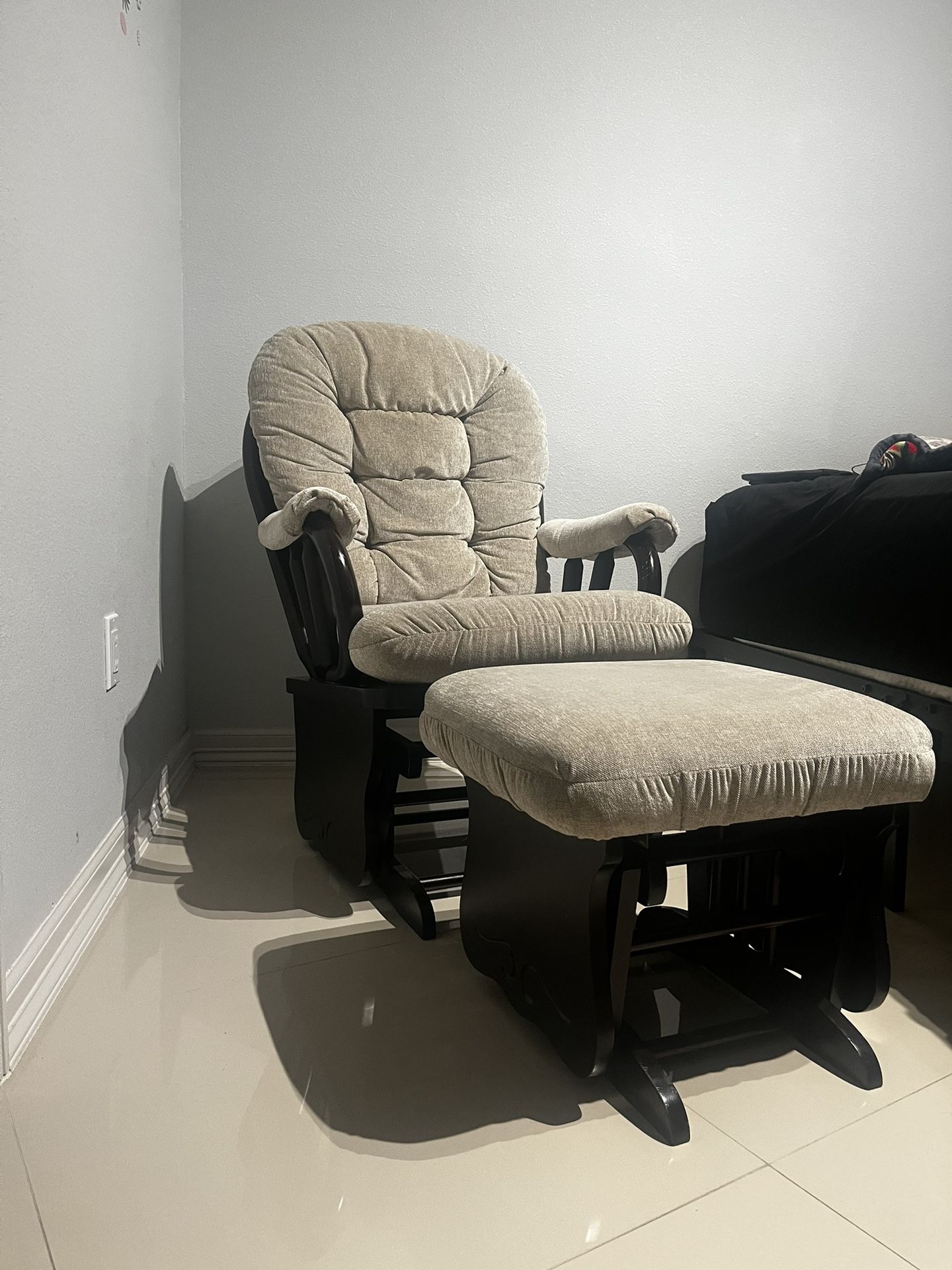 Chair And Ottoman Glider 