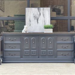 Mid Century Modern Dresser 