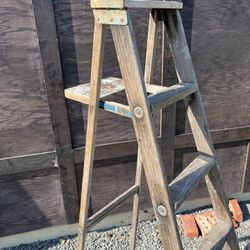 Vintage wooden 6’ ladder for rustic decoration