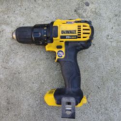DEWALT 20V MAX Compact Drill/Driver, specifically model DCD780.